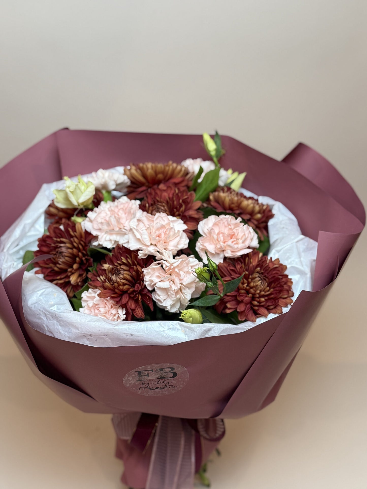 Chrysanthemum "Small" image 1