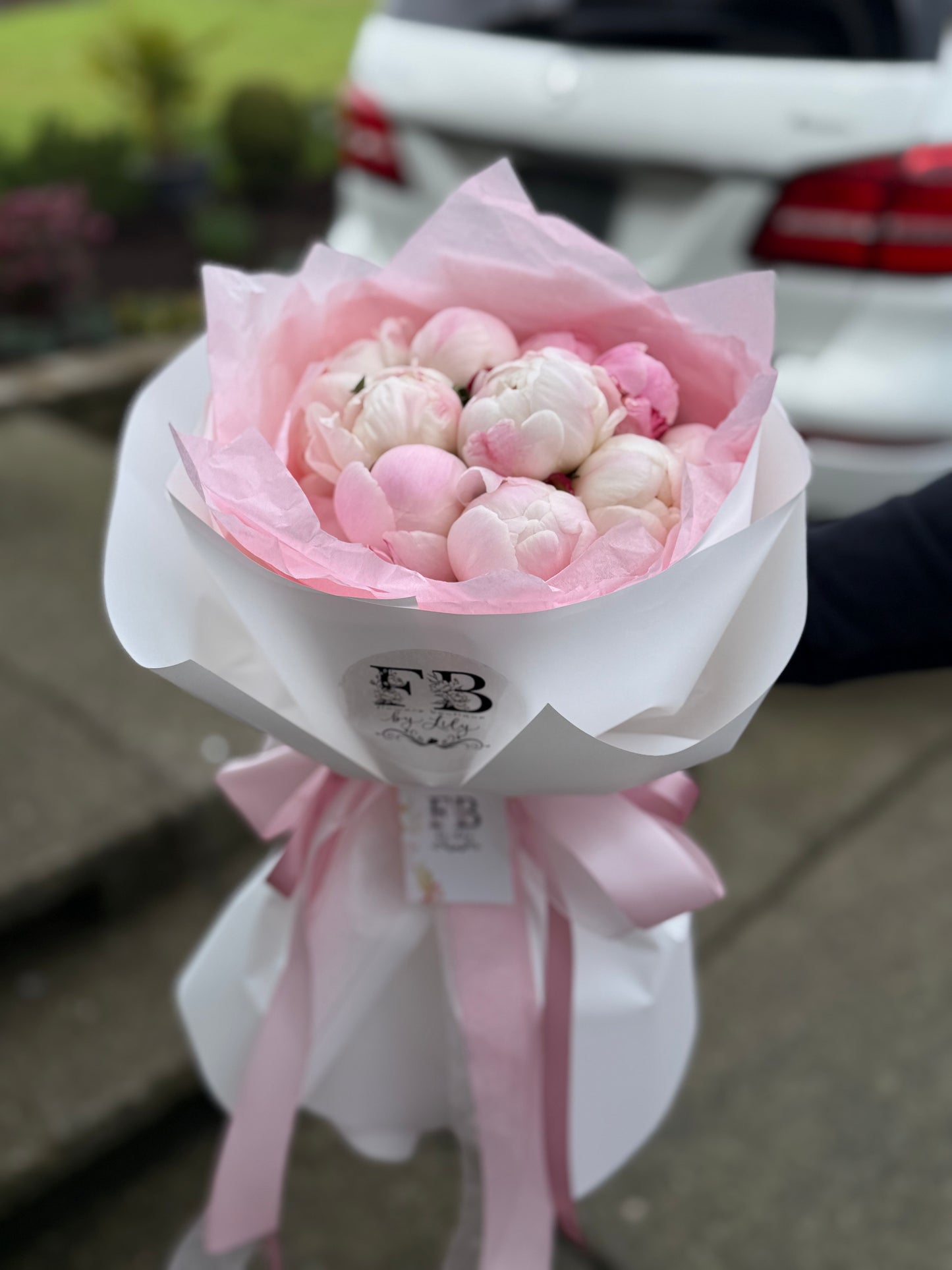 Delicate peonies "Small" image 0