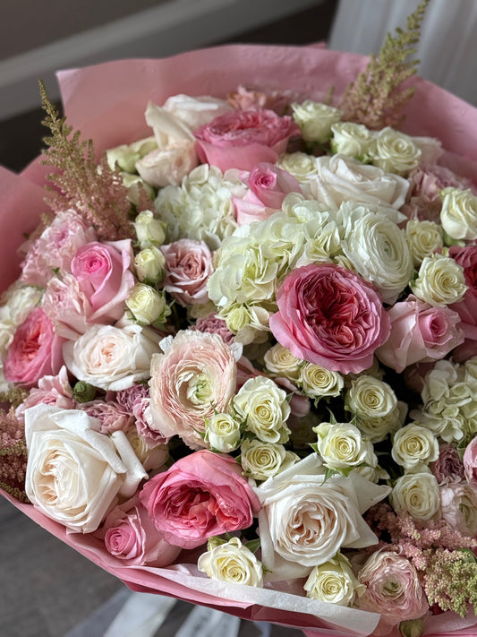 Flora’s Veil "Large size" bouquet