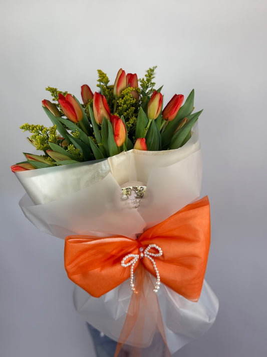 Orange Spring Bouquet "Medium" image 0