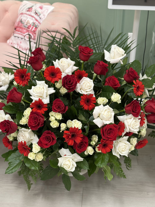 Eternal Red & White Wreath (X-Large size)