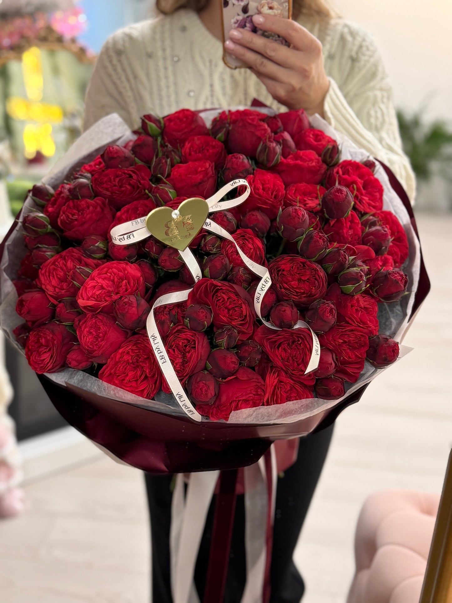 Gorgeous Garden Red piano roses  (Limited edition)